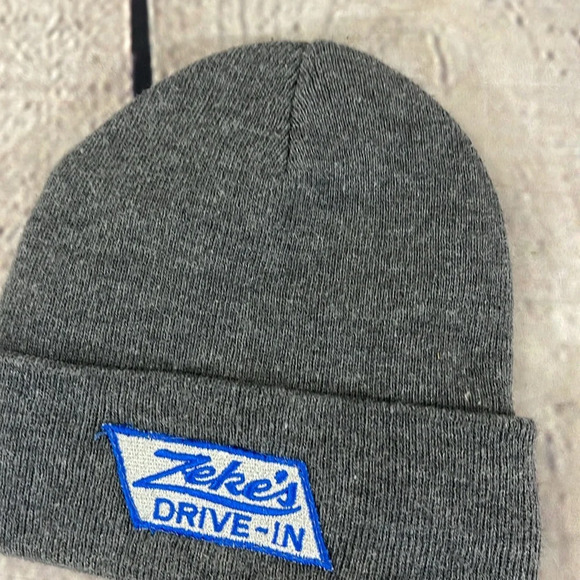 Zeke’s drive in patch beanie - Picture 3 of 5